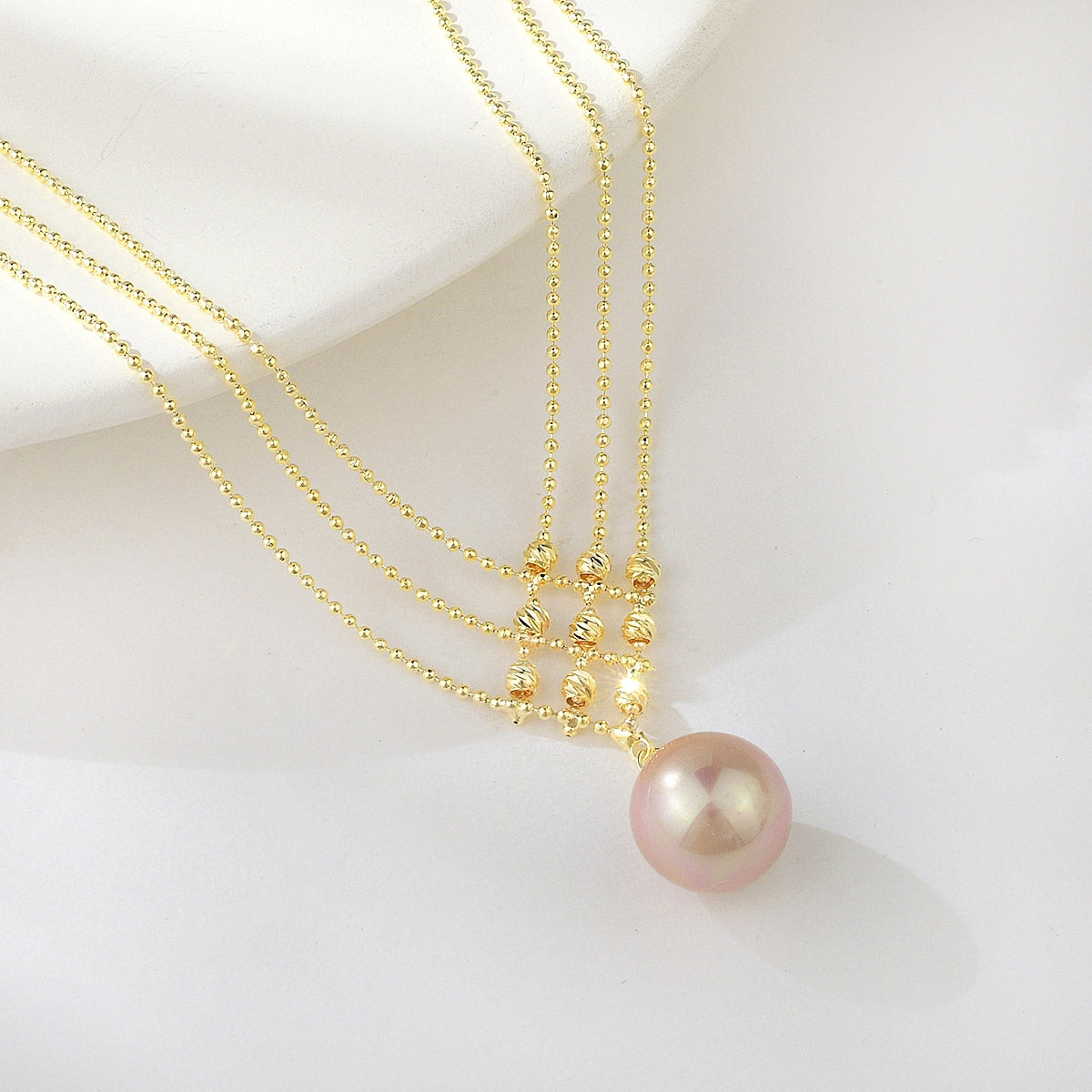 Glorious Shell Pearl Necklace