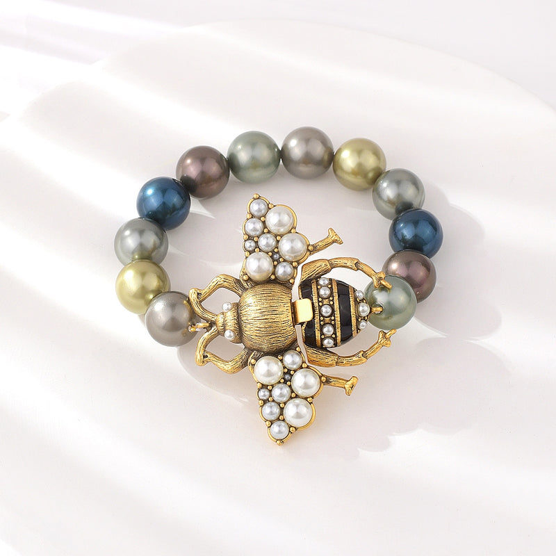Artificial pearls bracelet