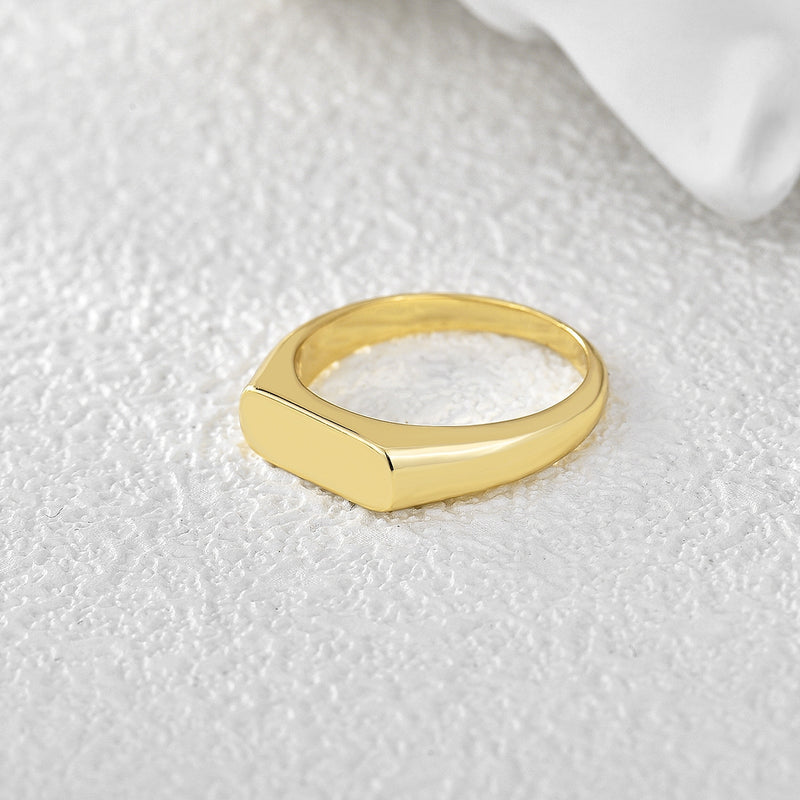 Minimalistic Golden Ring