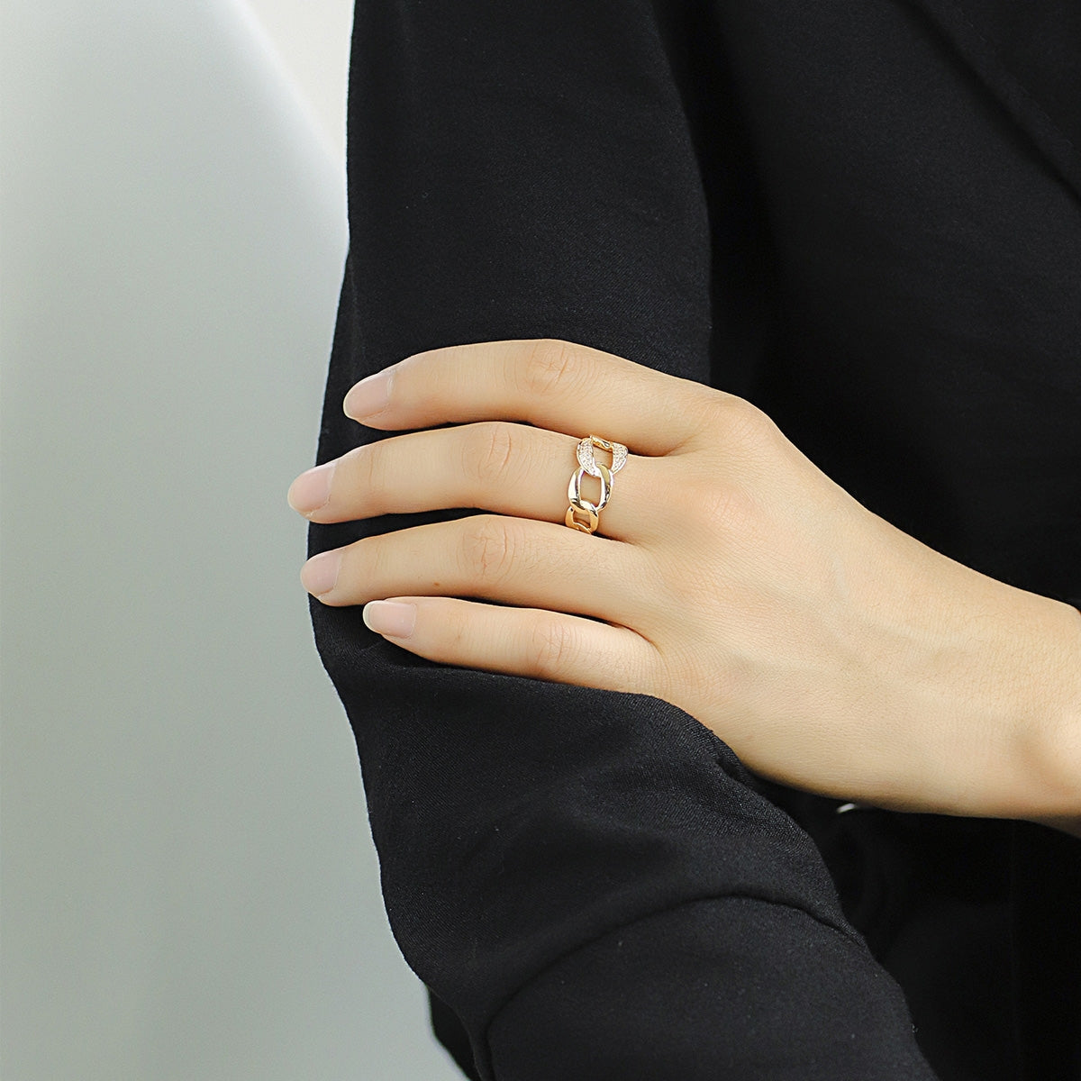 ADJUSTABLE RING