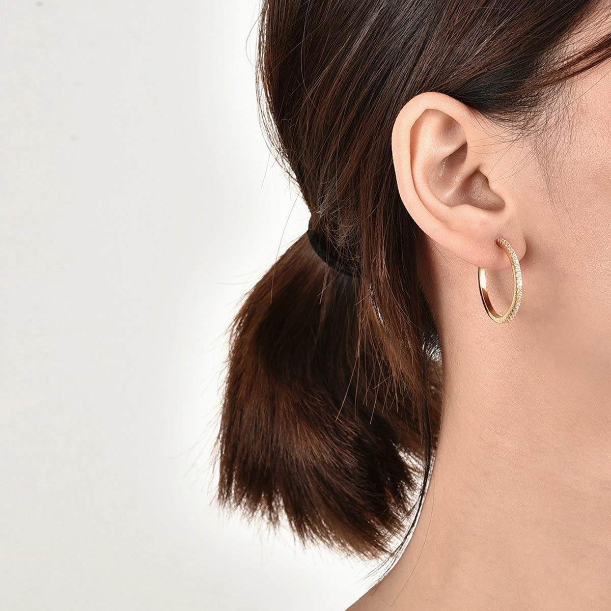 Shimmering earrings